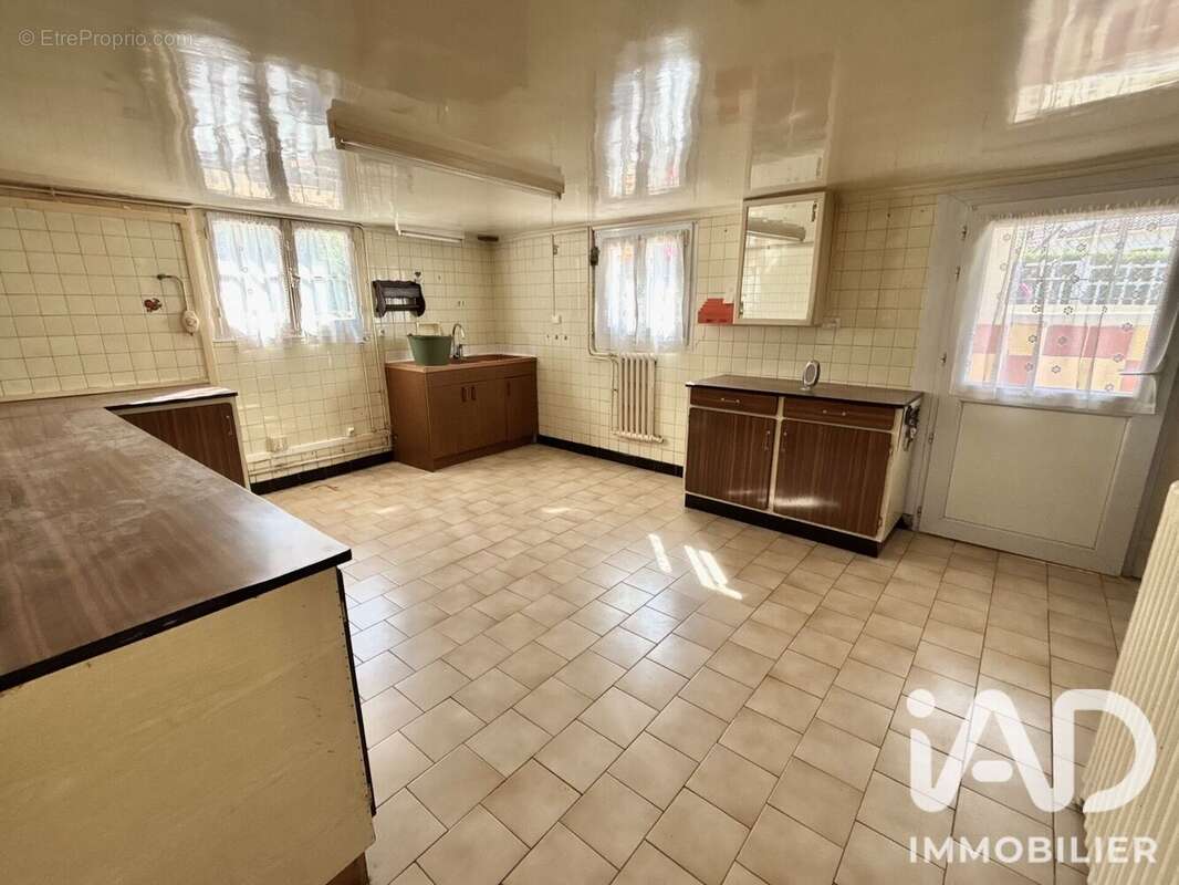 Maison 77 m² à Goussainville  - photo 3