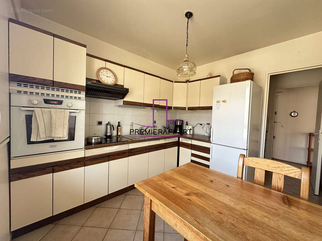 Appartement à HOUILLES