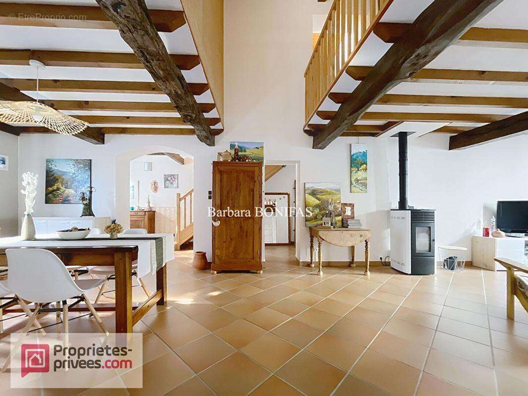 Maison à SAINT-SULPICE