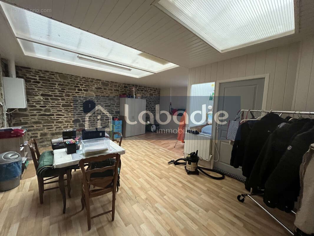 Maison à TESSY-SUR-VIRE