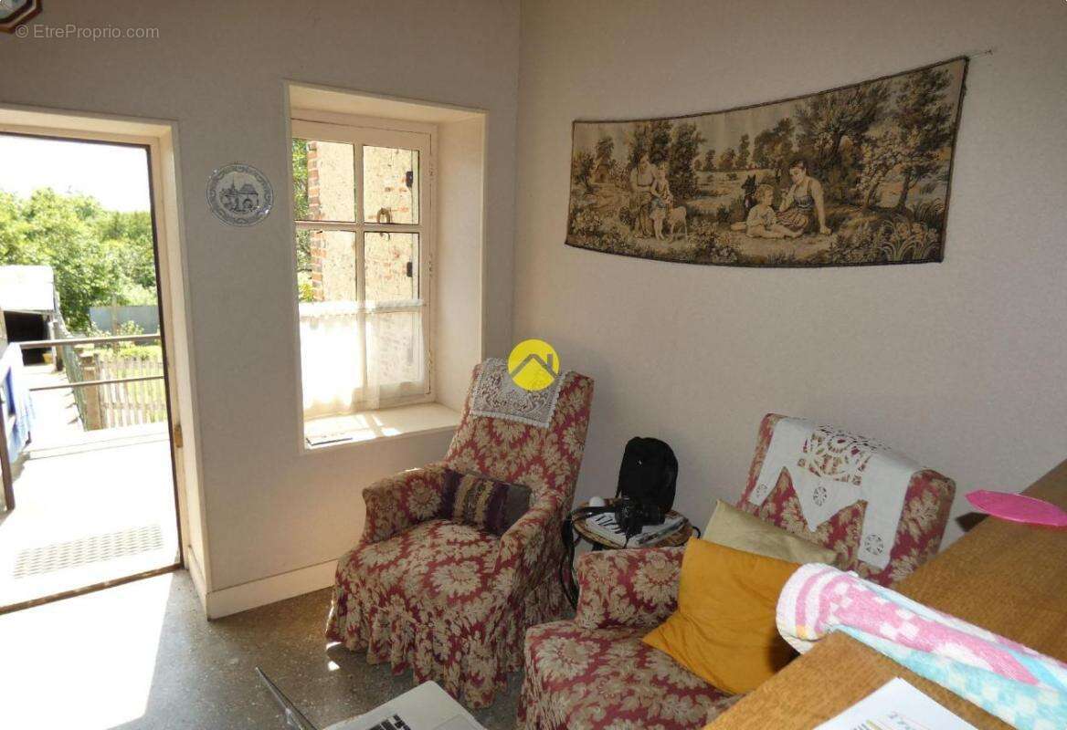 Maison à AUTRY-LE-CHATEL