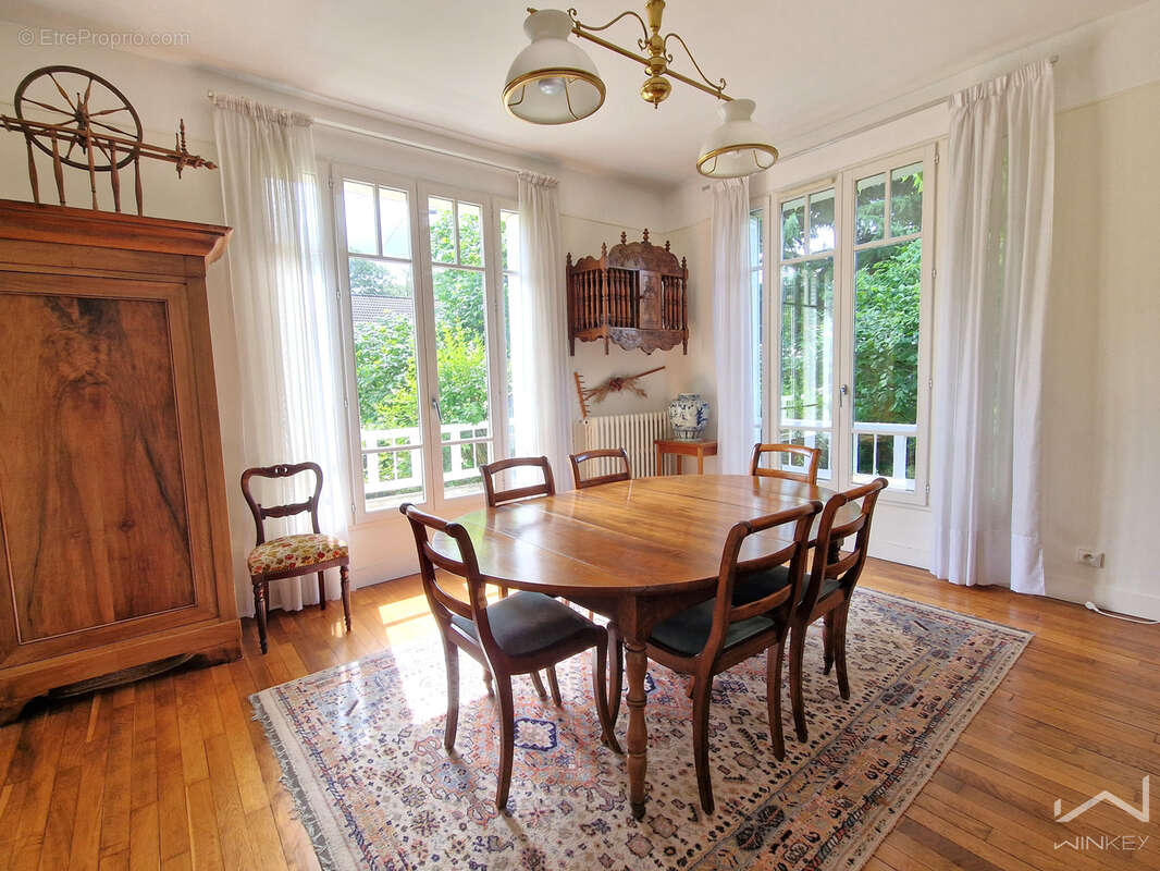 Maison à BOIS-D'ARCY