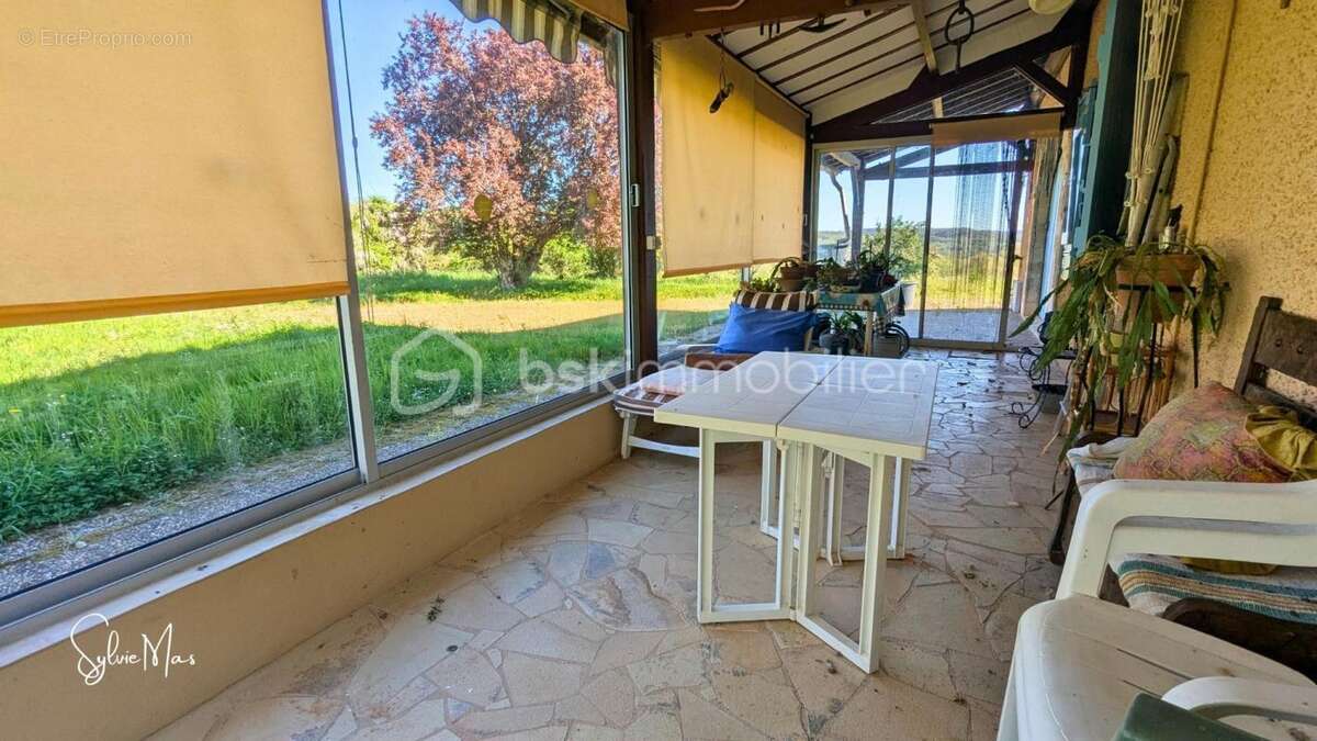 Maison à MONTAYRAL