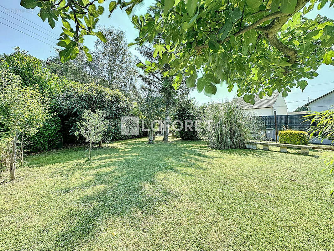 Maison à CHAUMONTEL