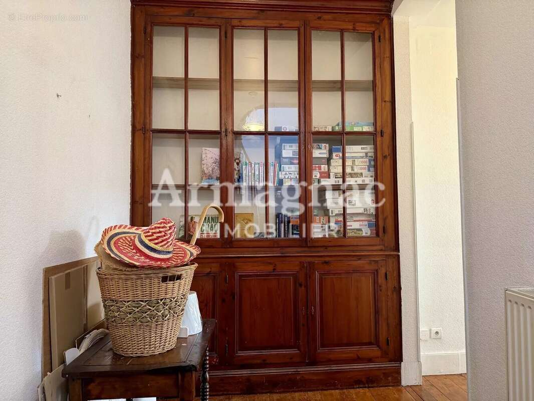 Maison à VIC-FEZENSAC