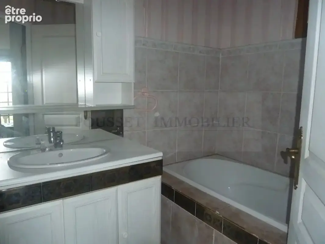 Immeuble de rapport de 316 m² comprenant 2 appartements t3 et 2 appartement t4 le tout sur un beau jardin de 3366 m². - photo 19