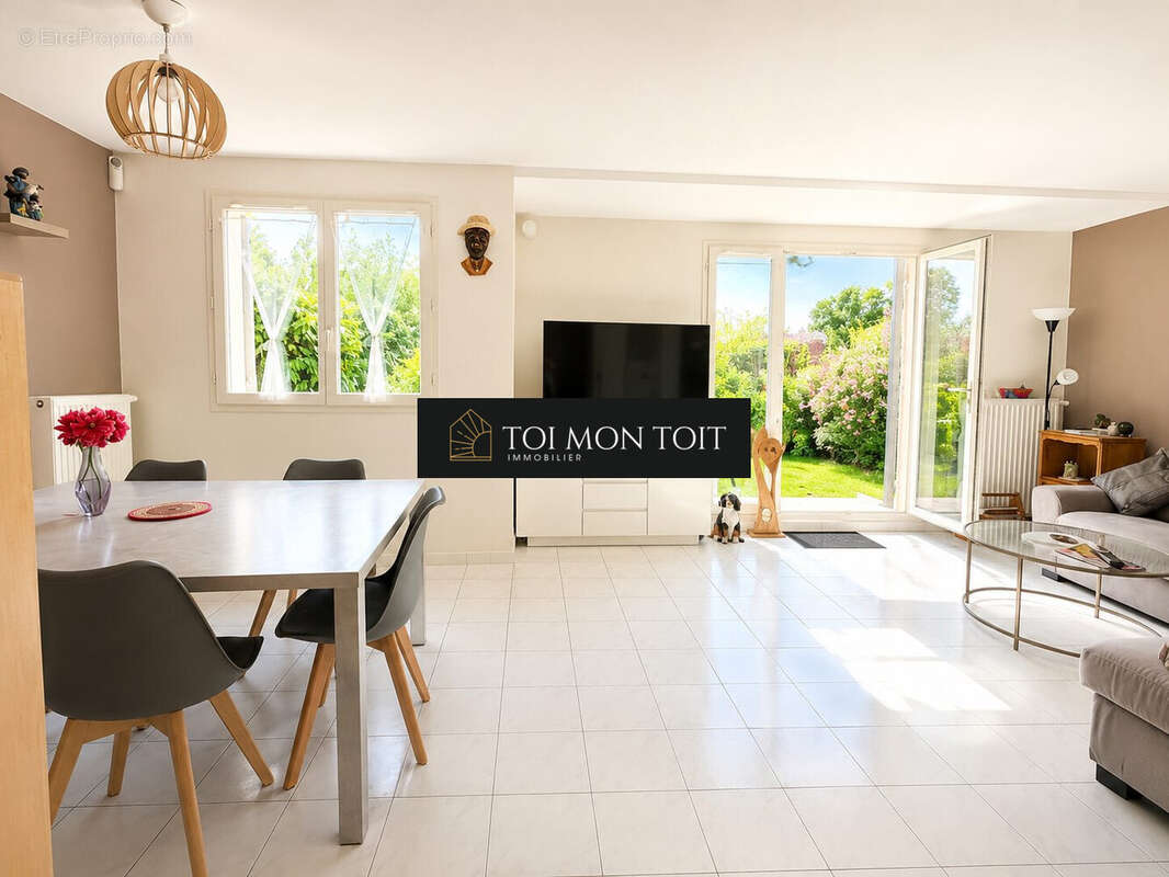 Maison à MOUSSY-LE-NEUF