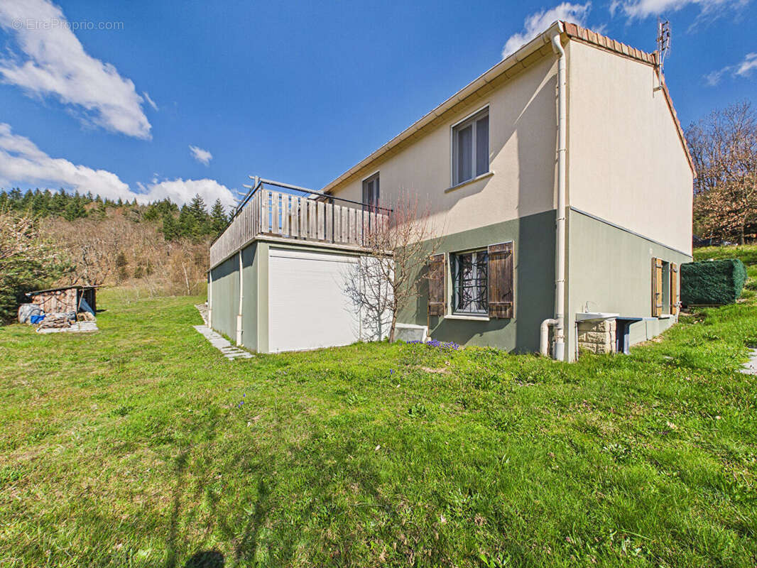 Maison à VERNOUX-EN-VIVARAIS