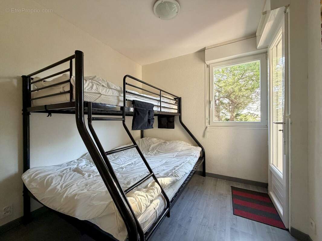 Chambre 2 - Appartement à SAINT-JEAN-DE-MONTS