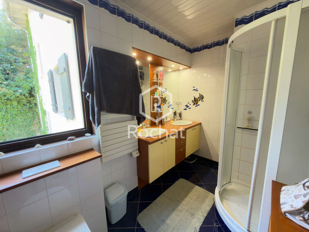 Viager occupé sur 10 ans Ensemble immobilier de 155 m2 à La Tour en Jarez (42580) - photo 20