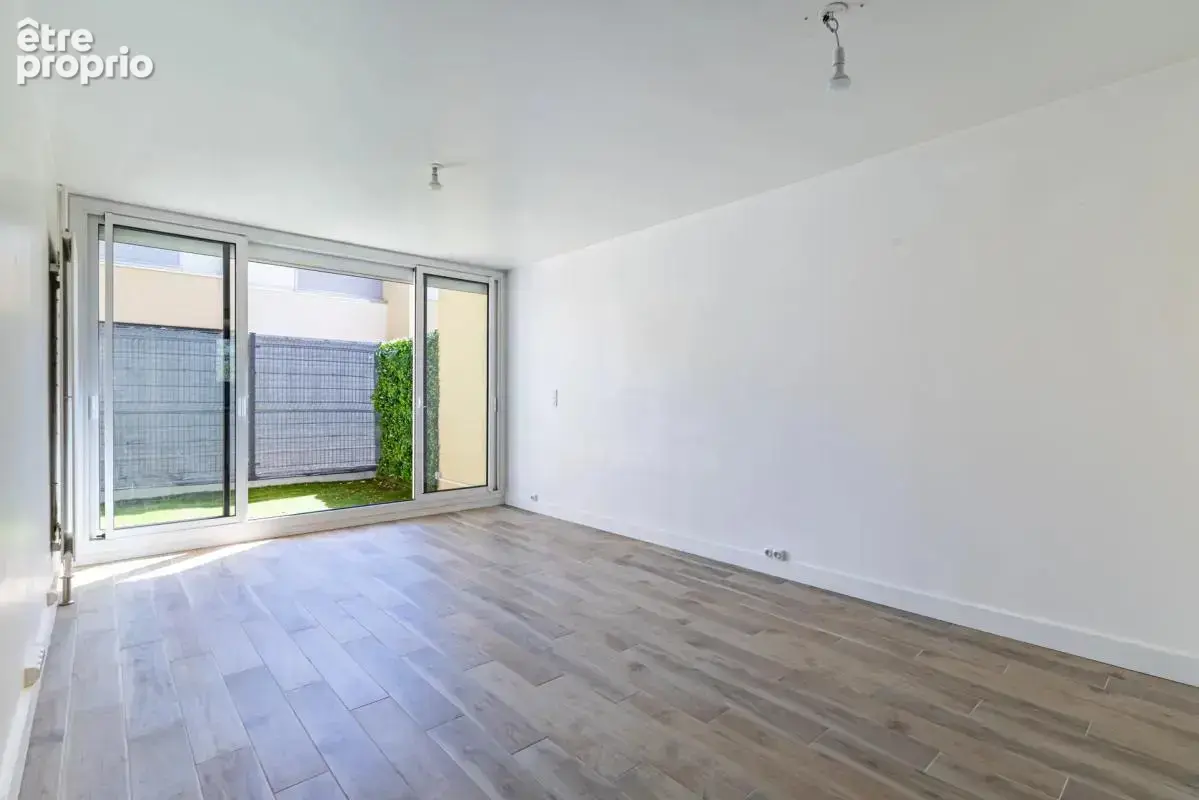Duplex de 3 pièces de 68 m² à Massy-Terasse-cave - RER VERRIERE - photo 2