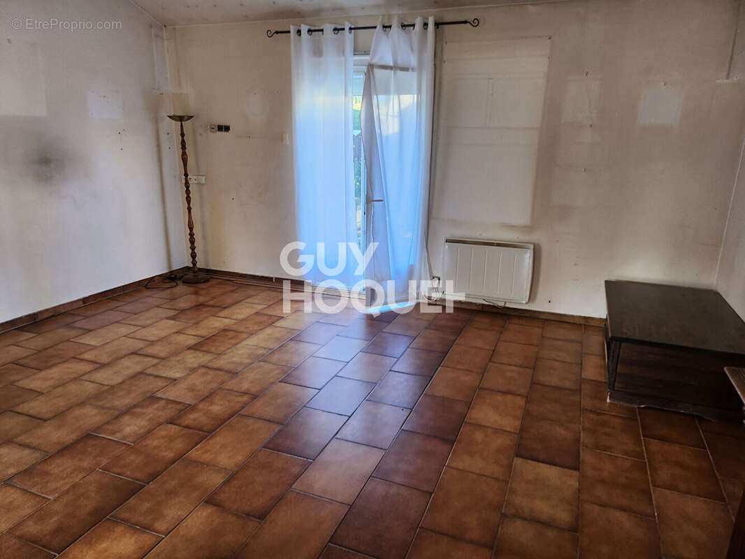 Maison à LONGUEVILLE