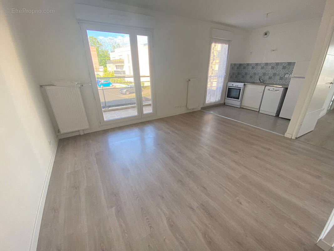 Appartement à NANTEUIL-LES-MEAUX