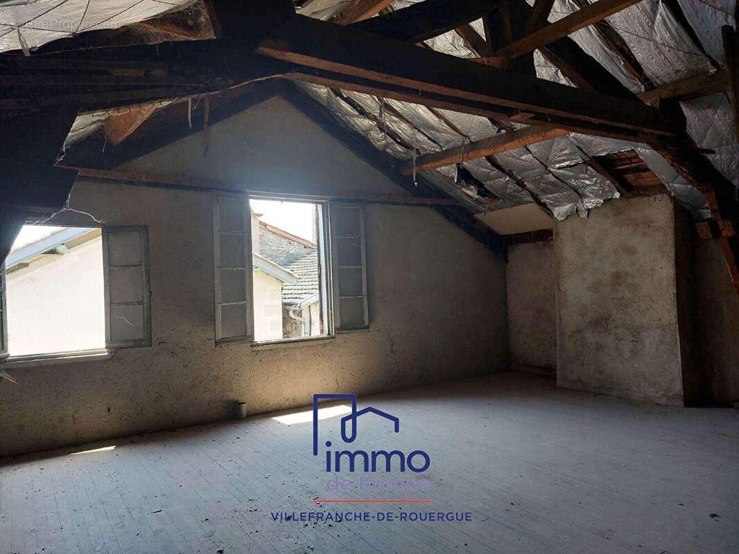 Immeuble de rapport  à renover - photo 11