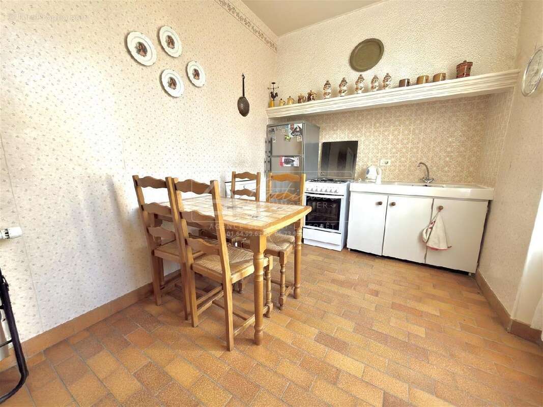 Maison à MILLY-LA-FORET