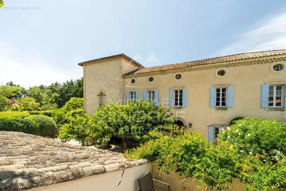 Maison à L&#039;ISLE-SUR-LA-SORGUE