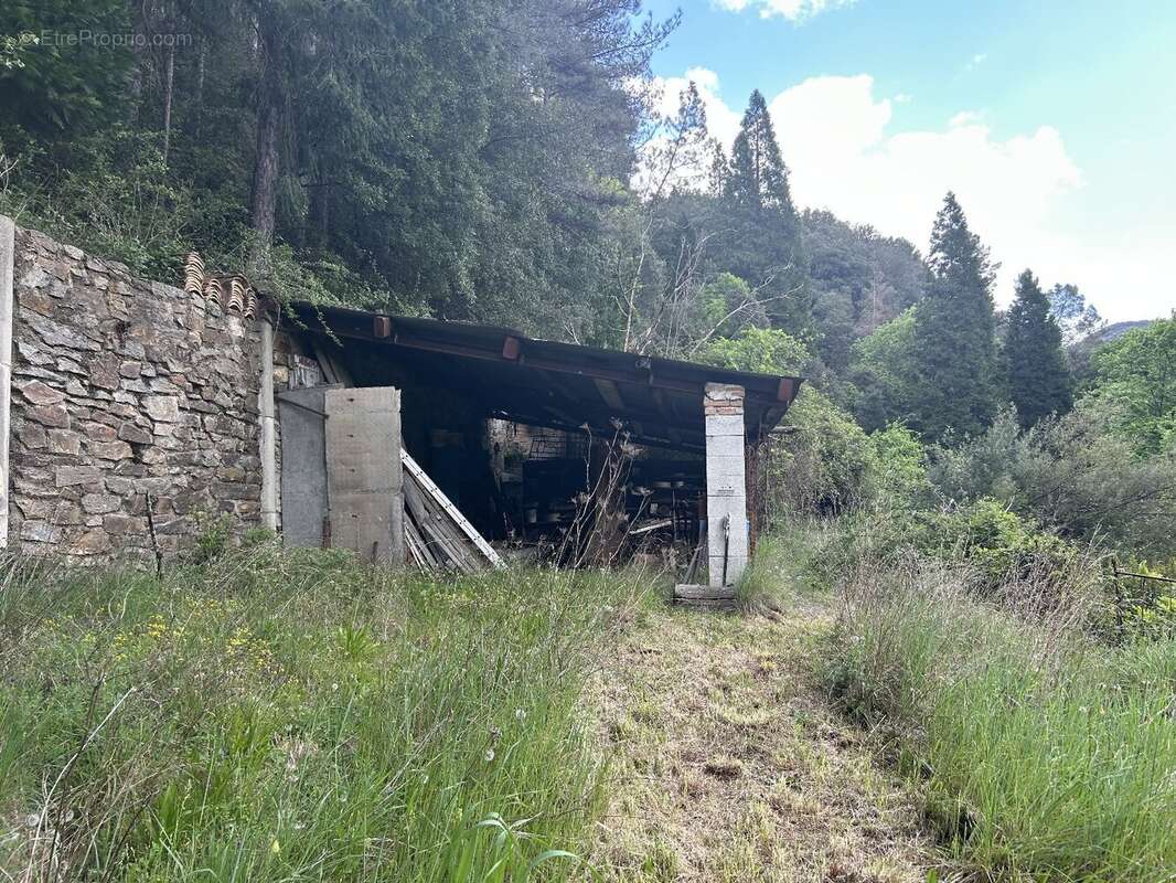 Maison à L&#039;ESTRECHURE