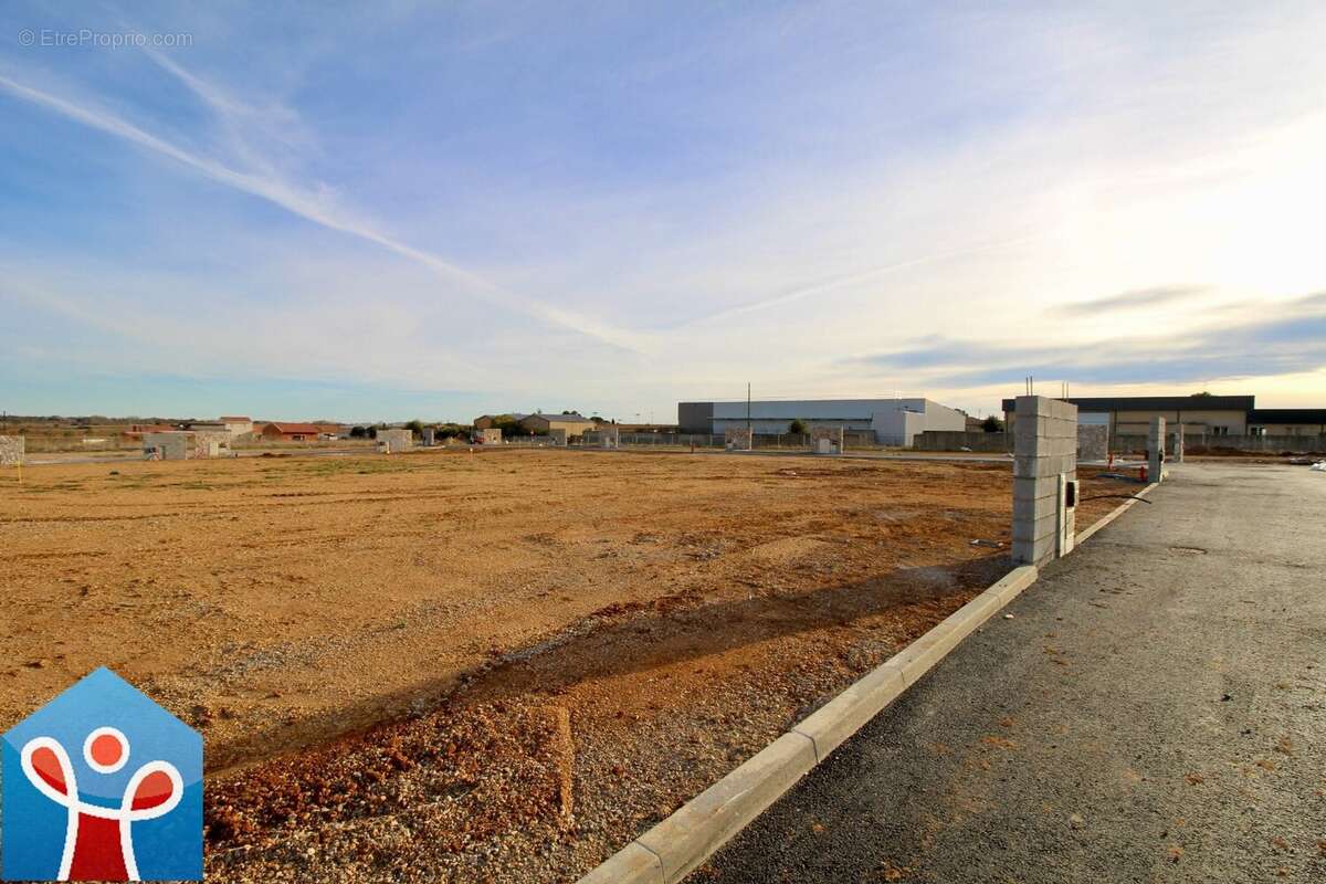 Terrain à PORTIRAGNES