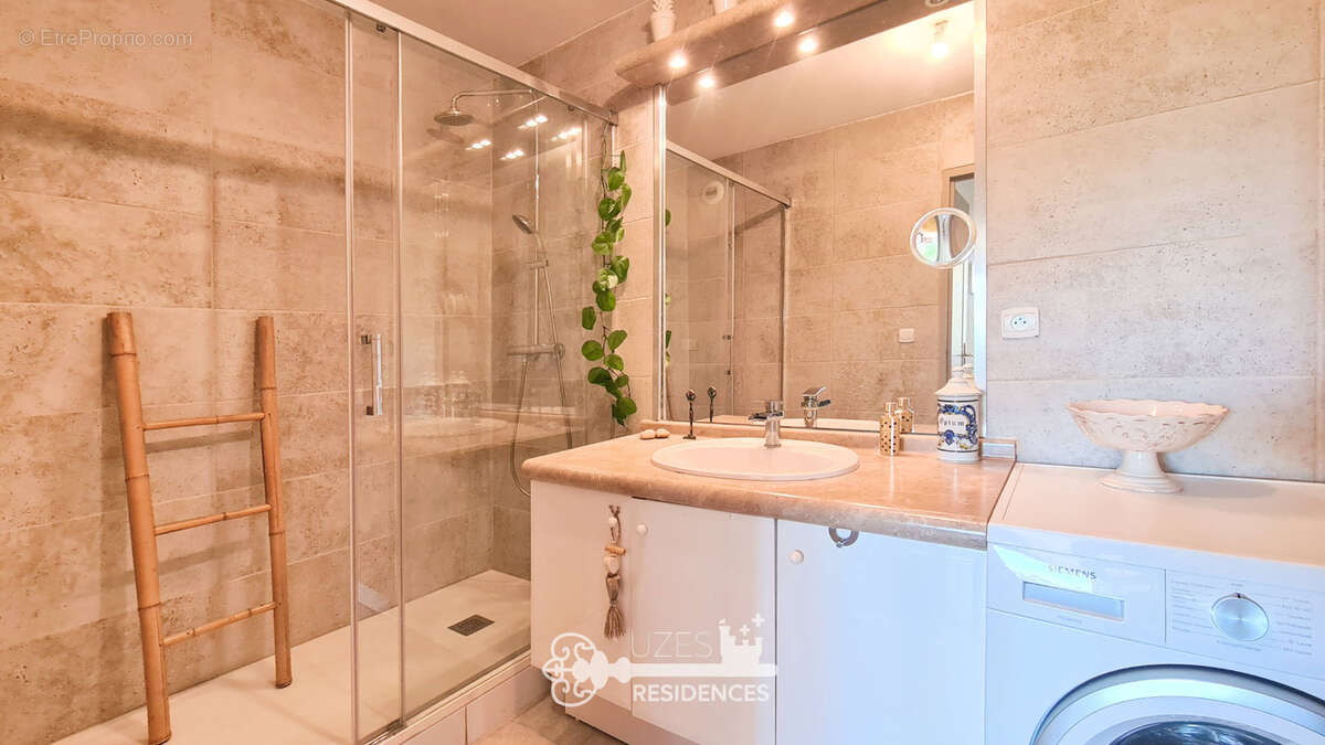 Appartement à UZES
