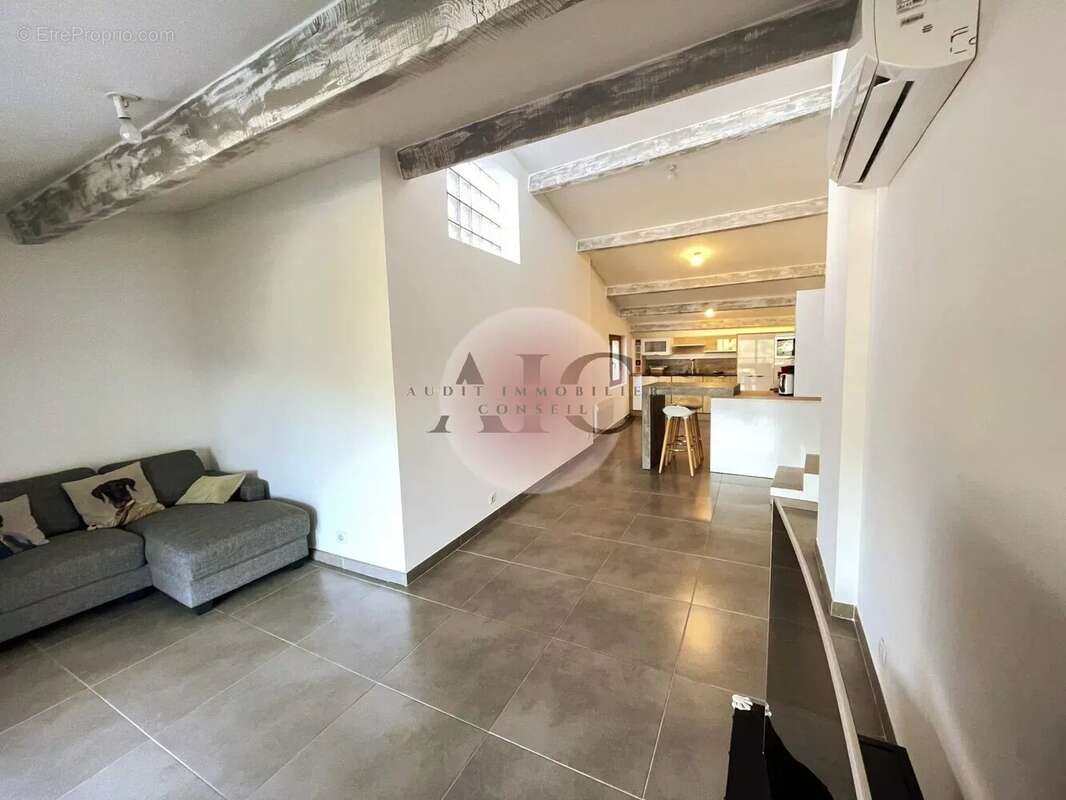 Appartement à FAYENCE