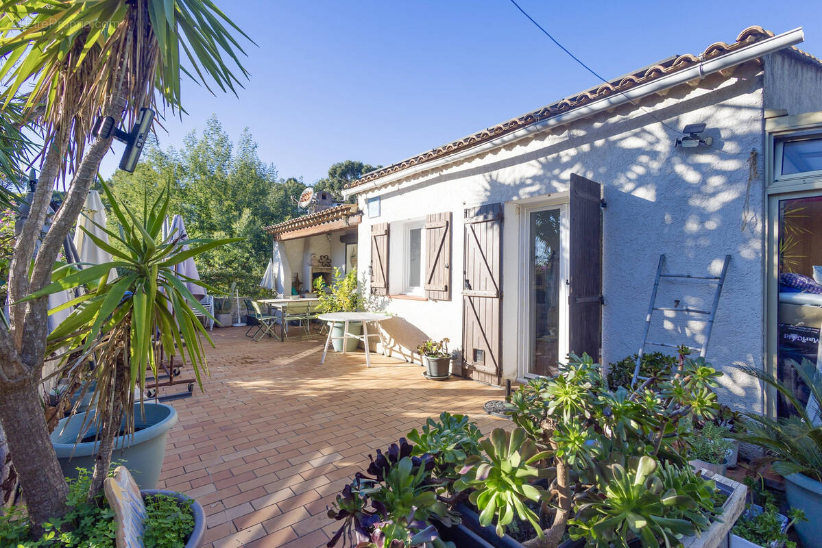 Maison à LA CROIX-VALMER