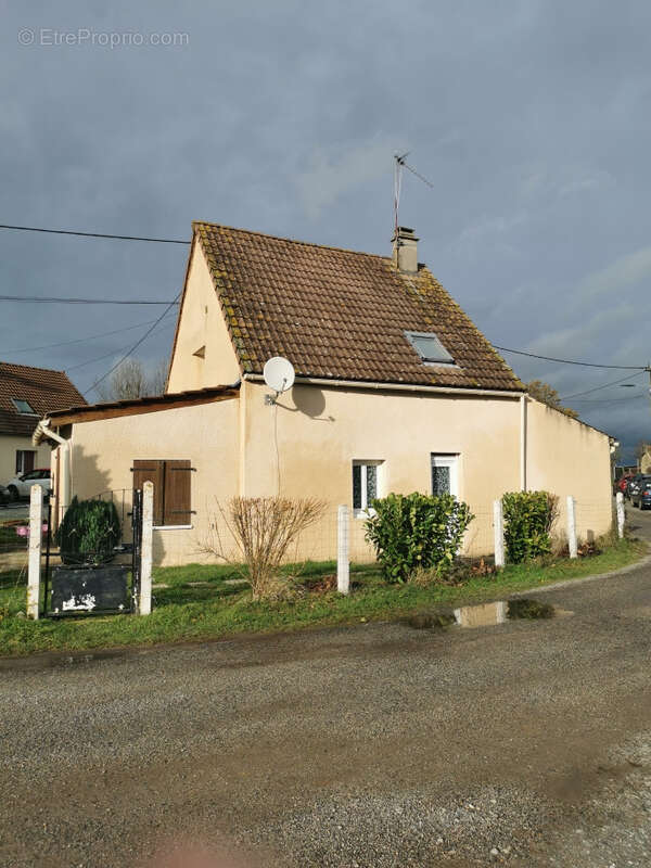 Maison à SAINT-HILAIRE