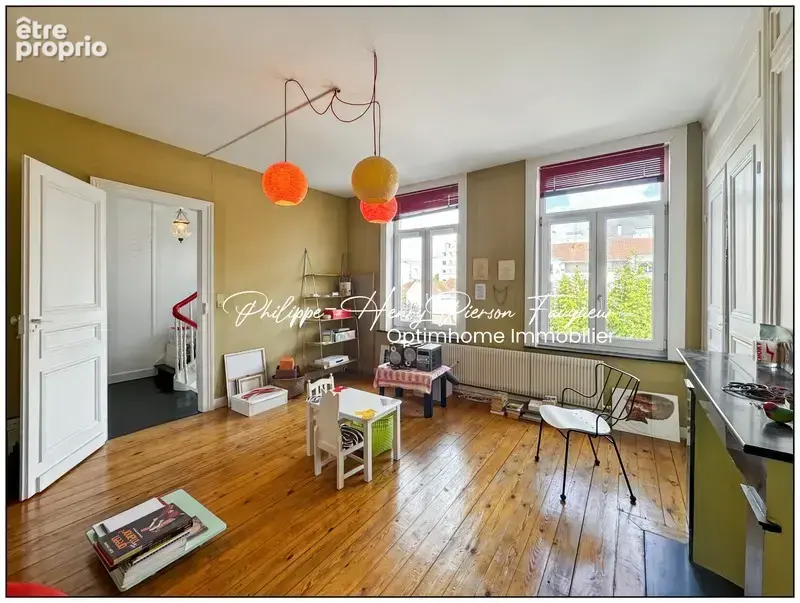 Exclusivité Maison familiale de caractère • 259 m² • 5 chambres • Jardin • Cave • Fibre • Alarme • 2 garages possibles – Saint-M - photo 16