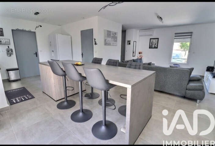 Photo 5 - Maison à SORGUES