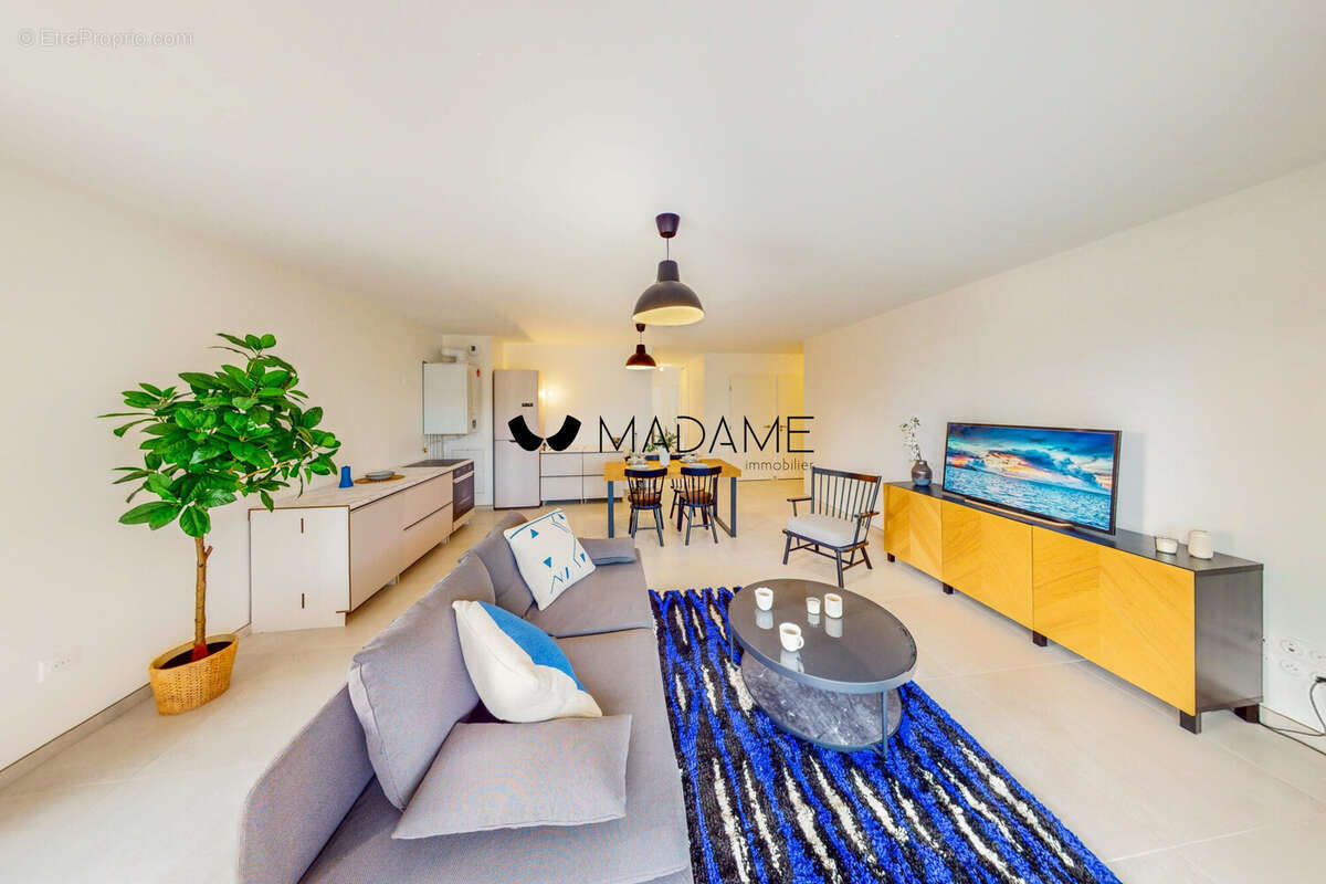 Appartement 83 m² à Claix  - photo 3