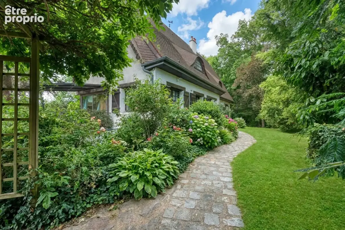 Maison à vendre 8 pièces Coeur de village VILLIERS SAINT FREDERIC - photo 2