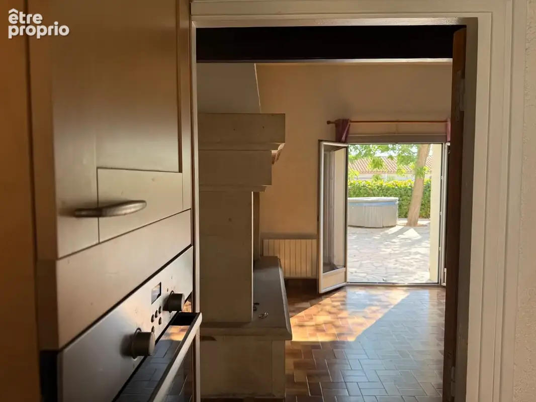 Maison de plain-pied avec jardin et jacuzzi au cœur de Poilhes – 78 m² - photo 6