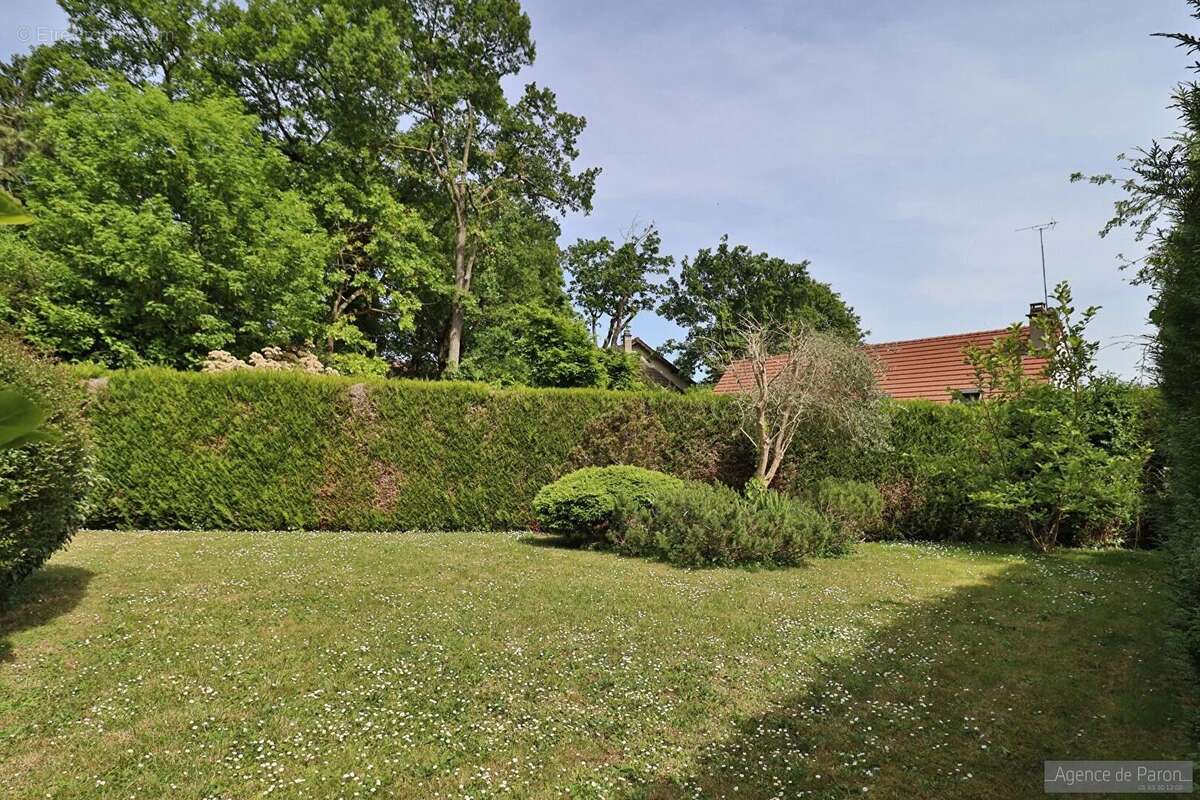 Maison à VERRIERES-LE-BUISSON