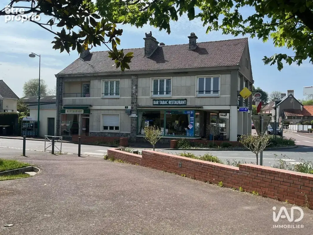 Photo 1 - Commerce à SAINT-FROMOND
