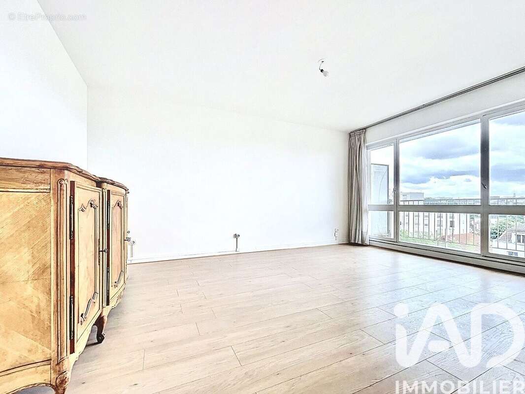 Photo 2 - Appartement à AUBERVILLIERS