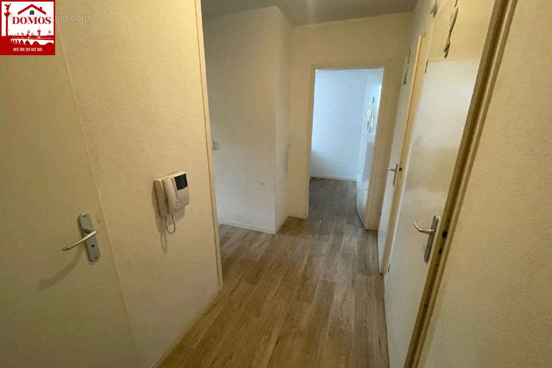 Appartement à PAREMPUYRE
