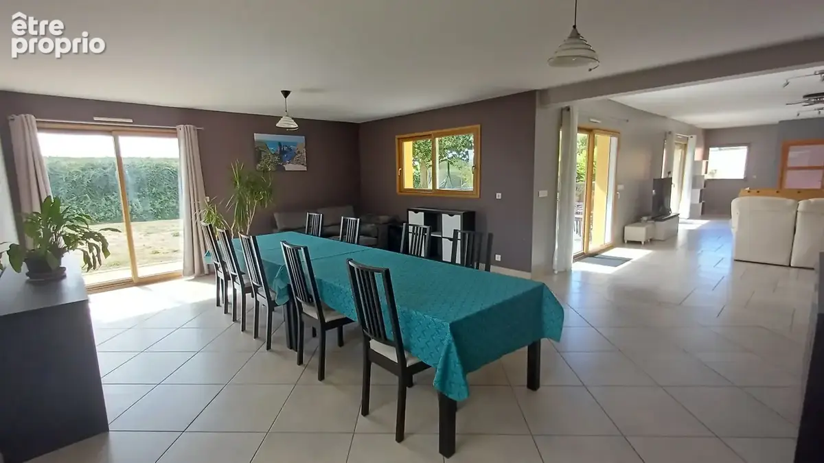 Maison 10 pièces 288 m² à vendre à Ploufragan (22440) - photo 2