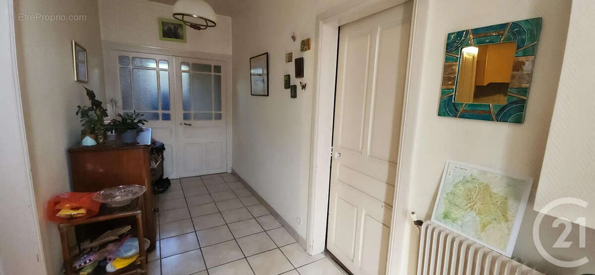 Maison 130 m² à Arpajon-Sur-Cere  - photo 5