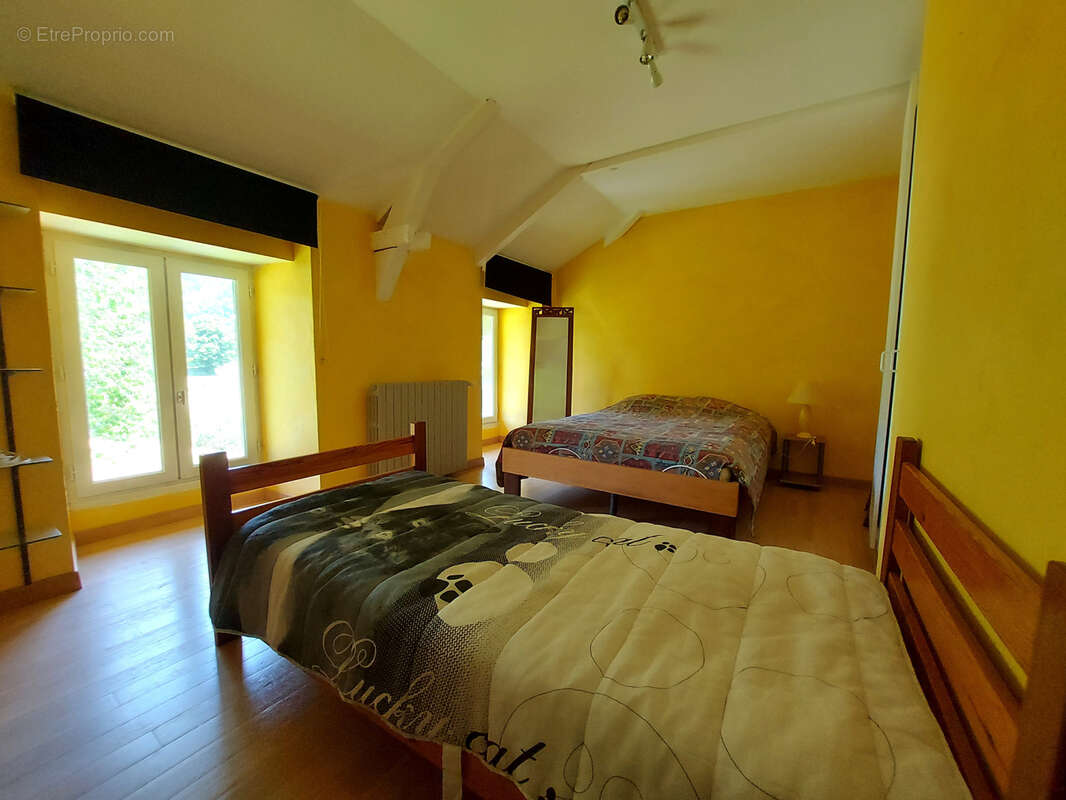 Maison à LAROQUEVIEILLE