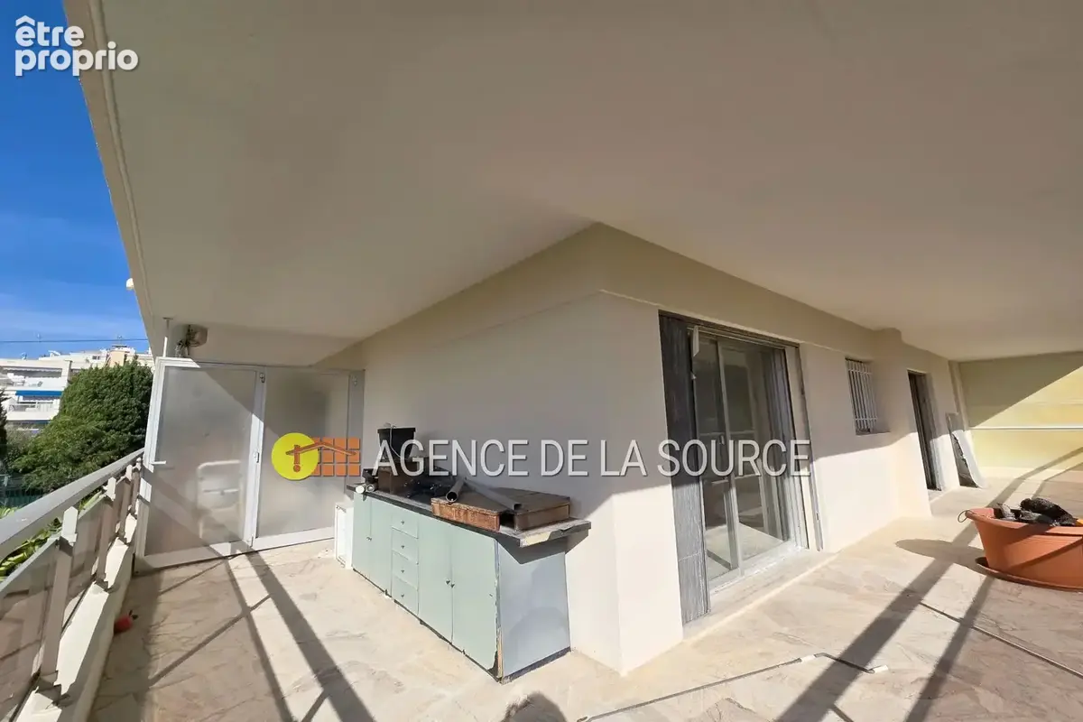 Appartement 3 pièces 74 m² à vendre à Cannes (06400) - photo 3
