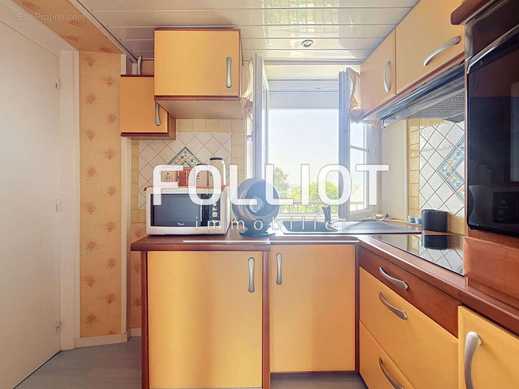 Appartement à LUC-SUR-MER