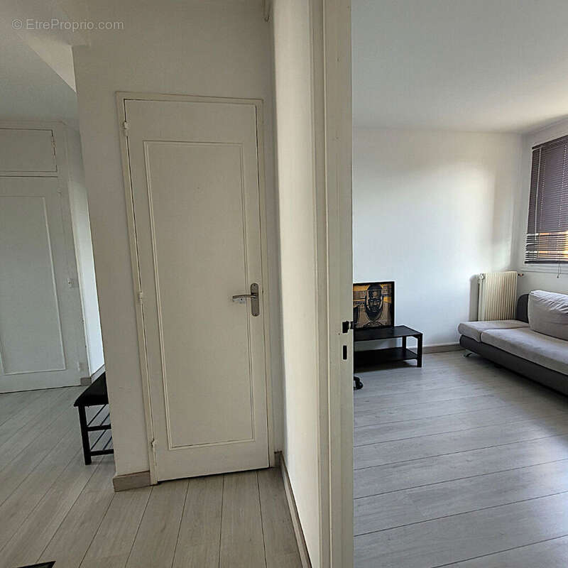 Appartement à NOZAY
