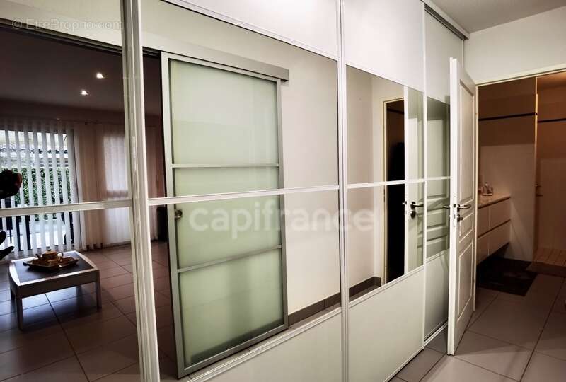 Dpt Gard (30), à vendre maison P3 de 91 m², terrasse, terrain d'environ 65m2, garage, place de parking, copropriété, piscine - photo 13