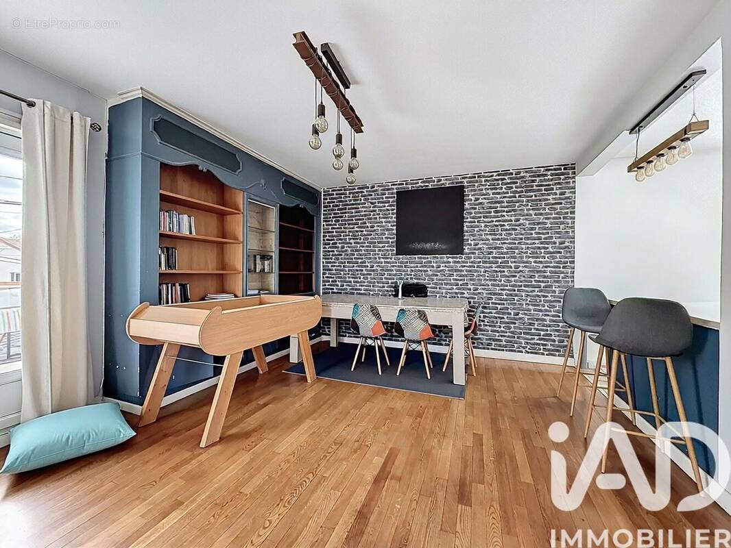 Photo 1 - Appartement à VILLENEUVE-LE-ROI