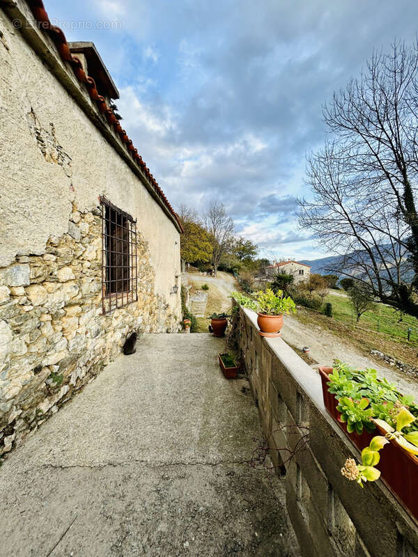 Maison à MONTFERRER