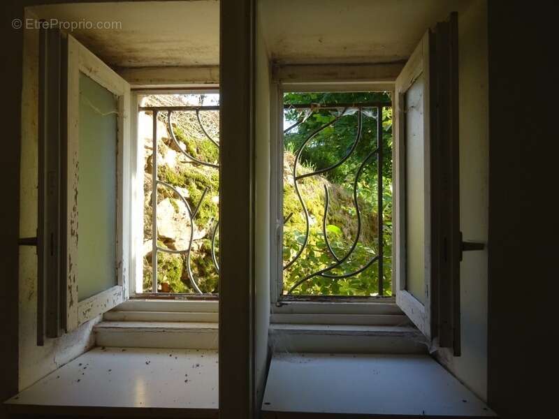 Maison à LA CLAYETTE