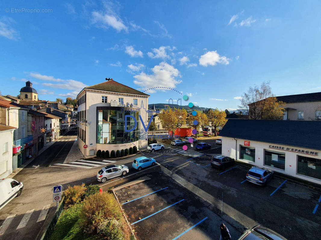 Appartement à AMPLEPUIS