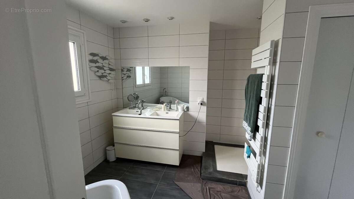 Maison à CAUNES-MINERVOIS