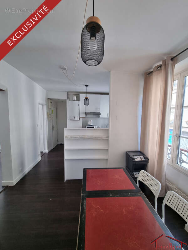 SALLE A MANGER - Appartement à PARIS-18E