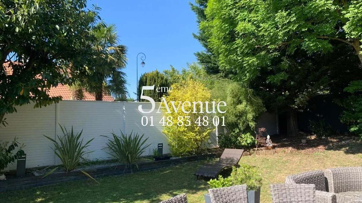 Maison à LE PLESSIS-TREVISE