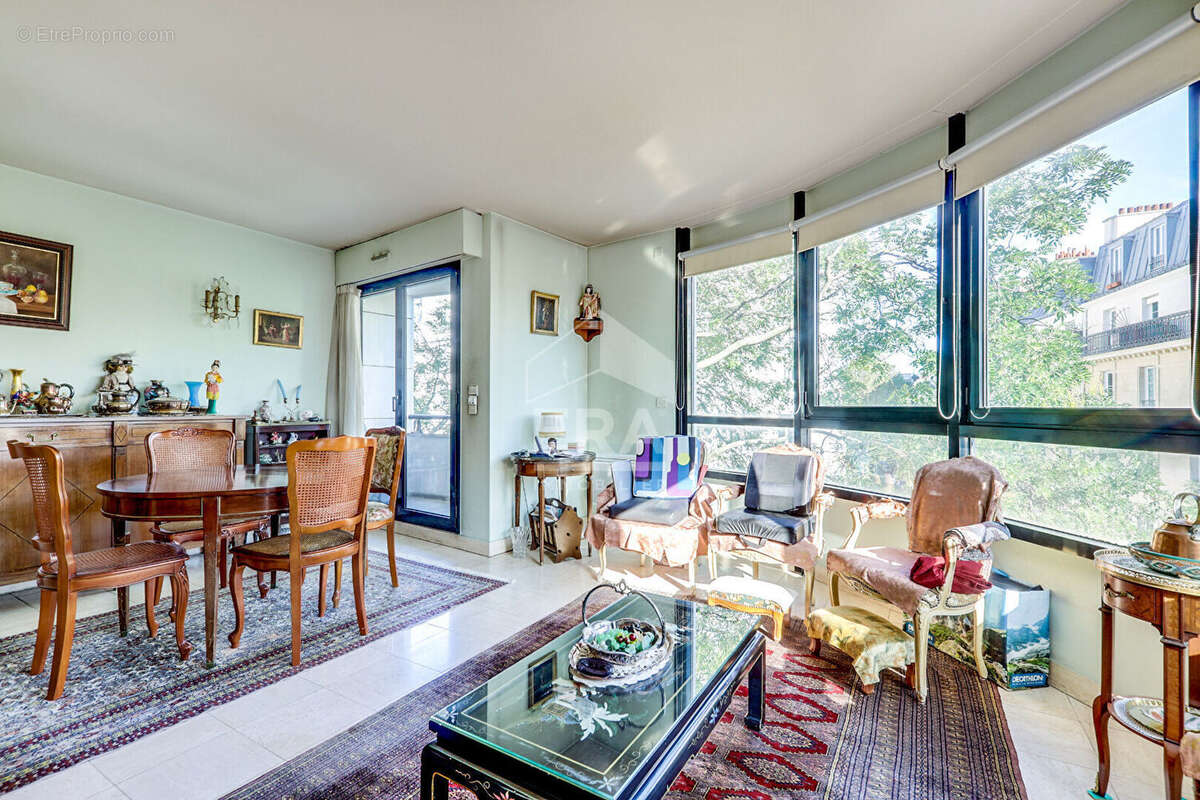 Appartement à PARIS-20E